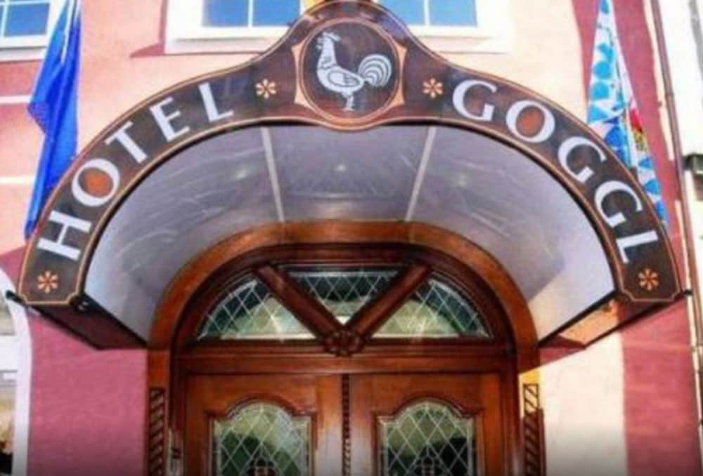 ANA Goggl, Trademark Collection by Wyndham 1/50