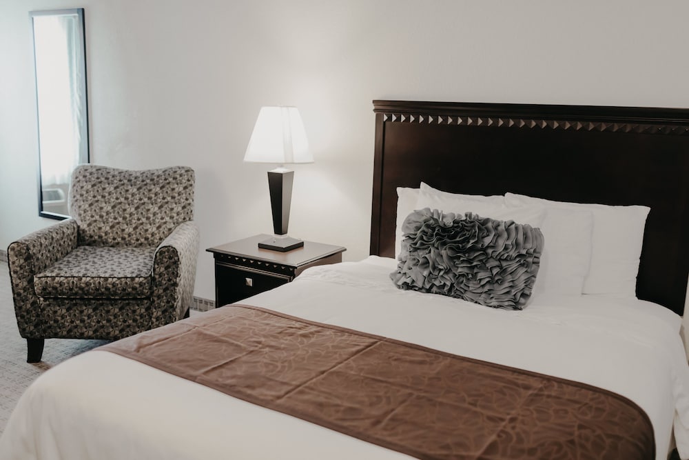 Eastland Suites Hotel & Conference Ctr, Trademark by Wyndham 14/69
