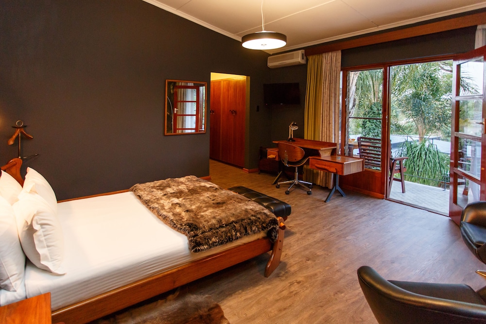 Miles B B Guesthouse 9/41