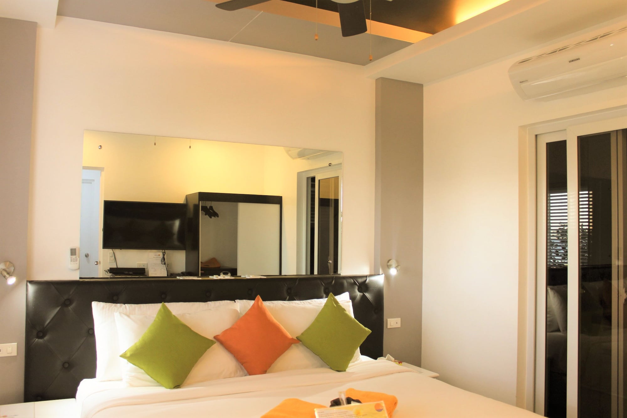غرفة قياسية بسرير كوين، Lalaguna Villas Luxury Dive Resort & Spa 10/10