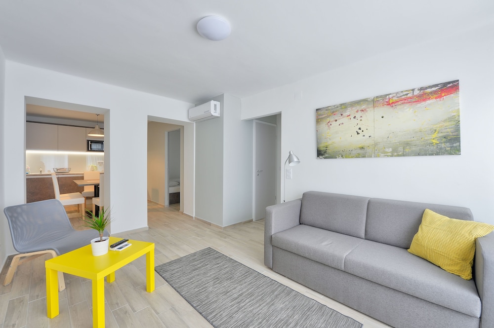 Villa Oliver 2 25/39