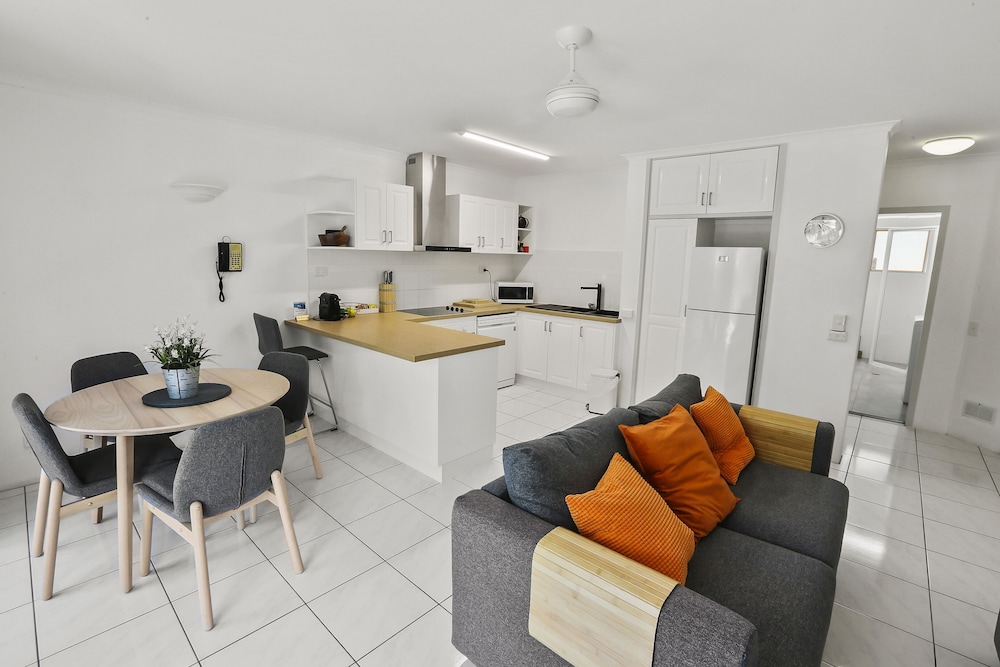 Agincourt Beachfront Apartments 47/72