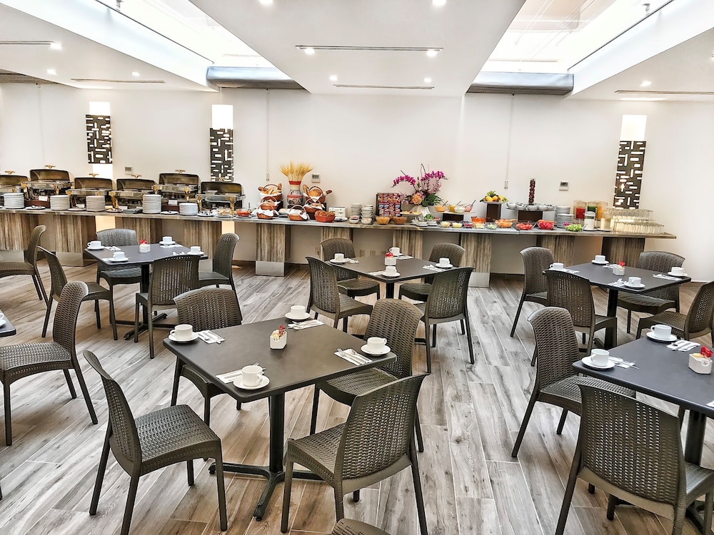 The Ritz Ex Tulip Inn 28/43