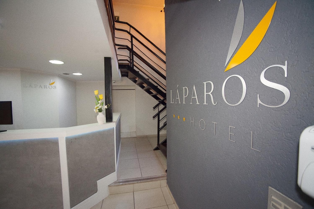 Laparos Hotel 4/24