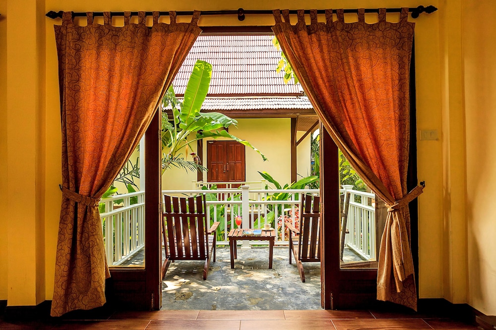 Lanta Klong Nin Beach Resort 9/70