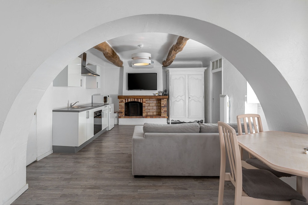 Maison Carles Bnb 35/55