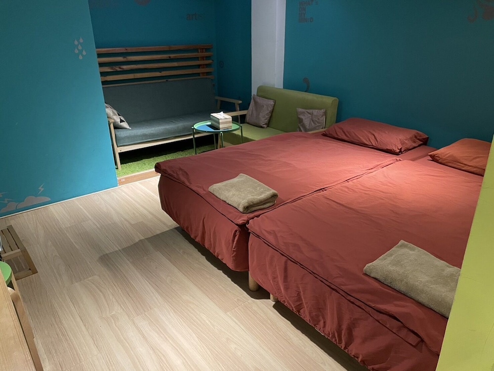 Leo ho Hostel 4/27