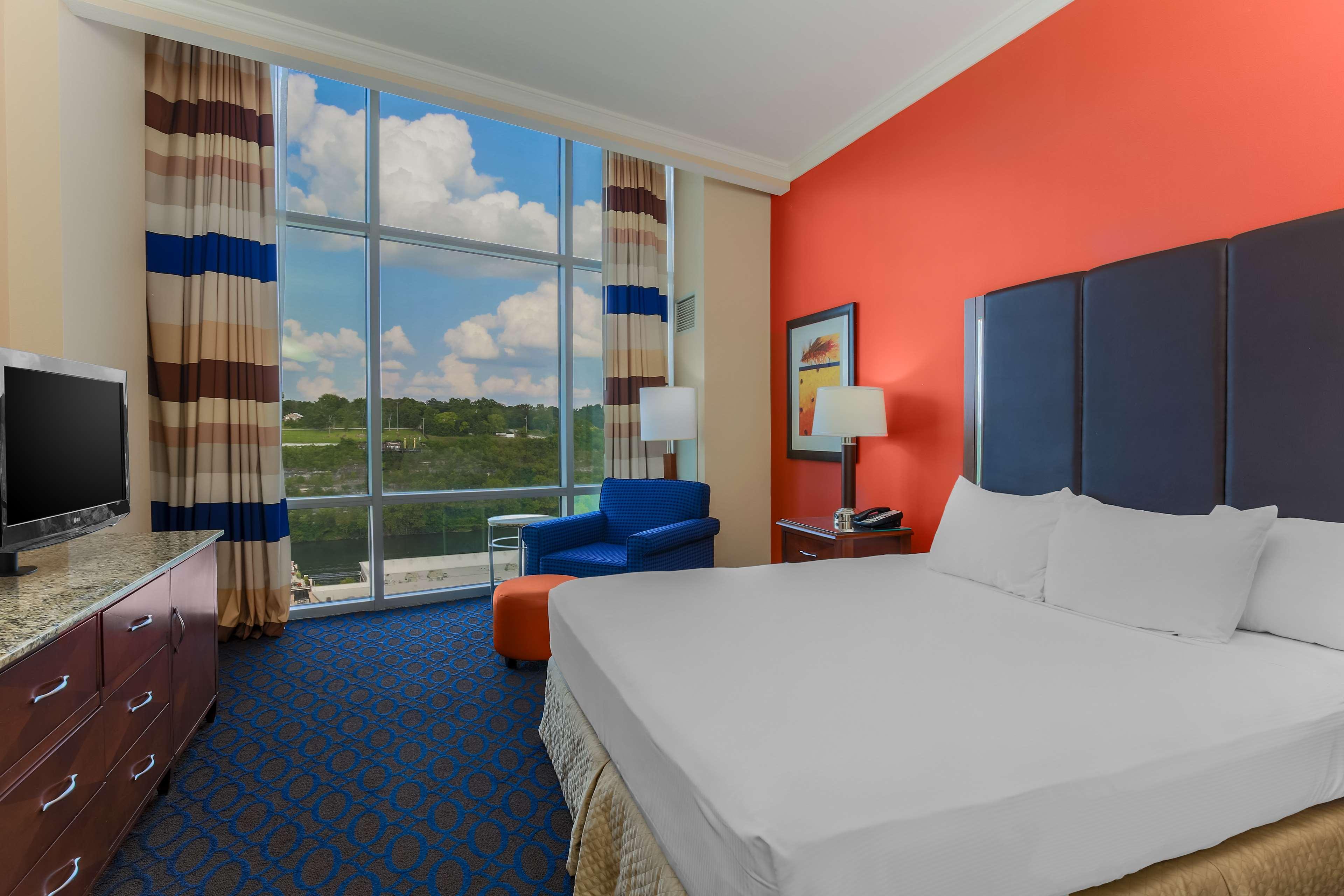 CONDO, PRESIDENTIAL, KING BED, ACCESSIBLE