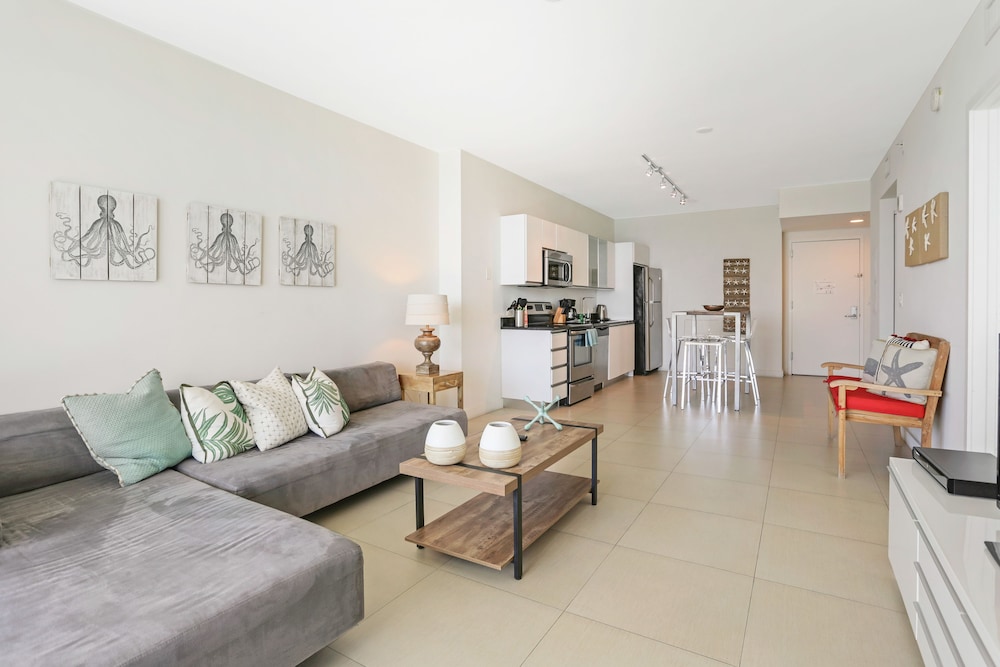 Miami Vacations Corporate Rentals - Monte Carlo 33/69