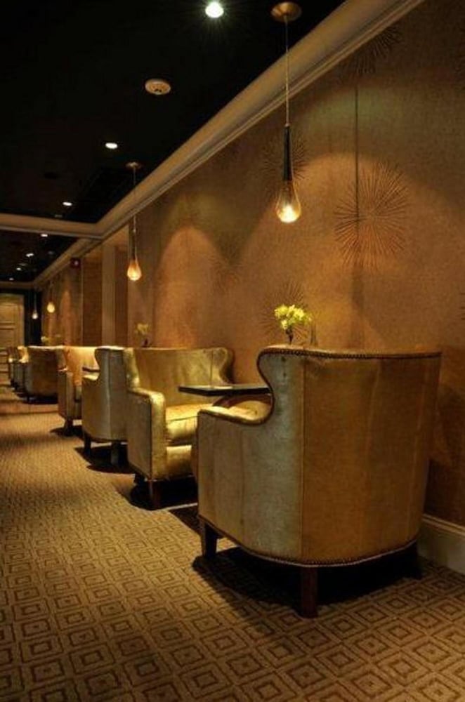 Hotel Veritas 30/34