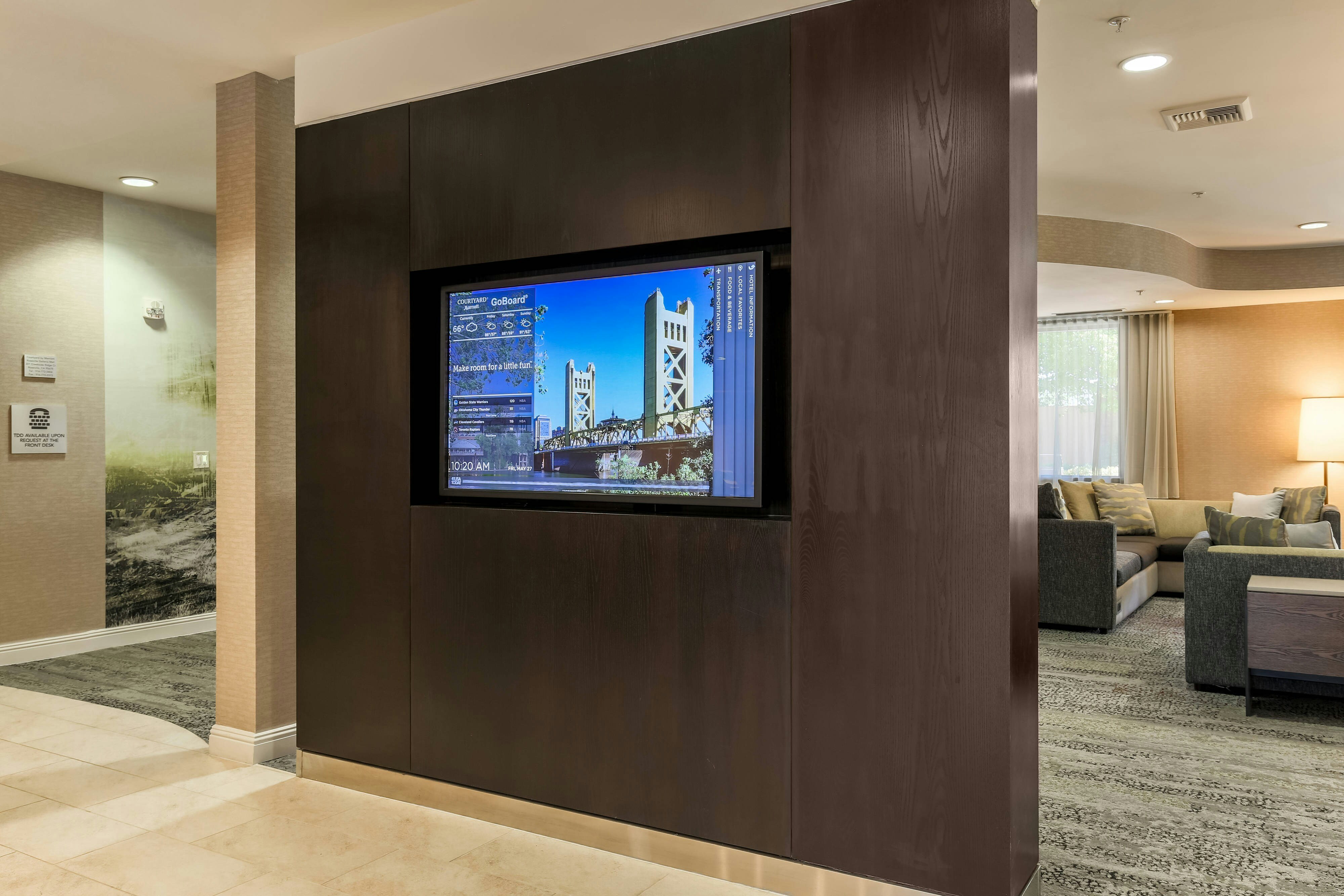 Courtyard by Marriott Roseville Galleria Mall/Creekside Ridge Drive 3/28