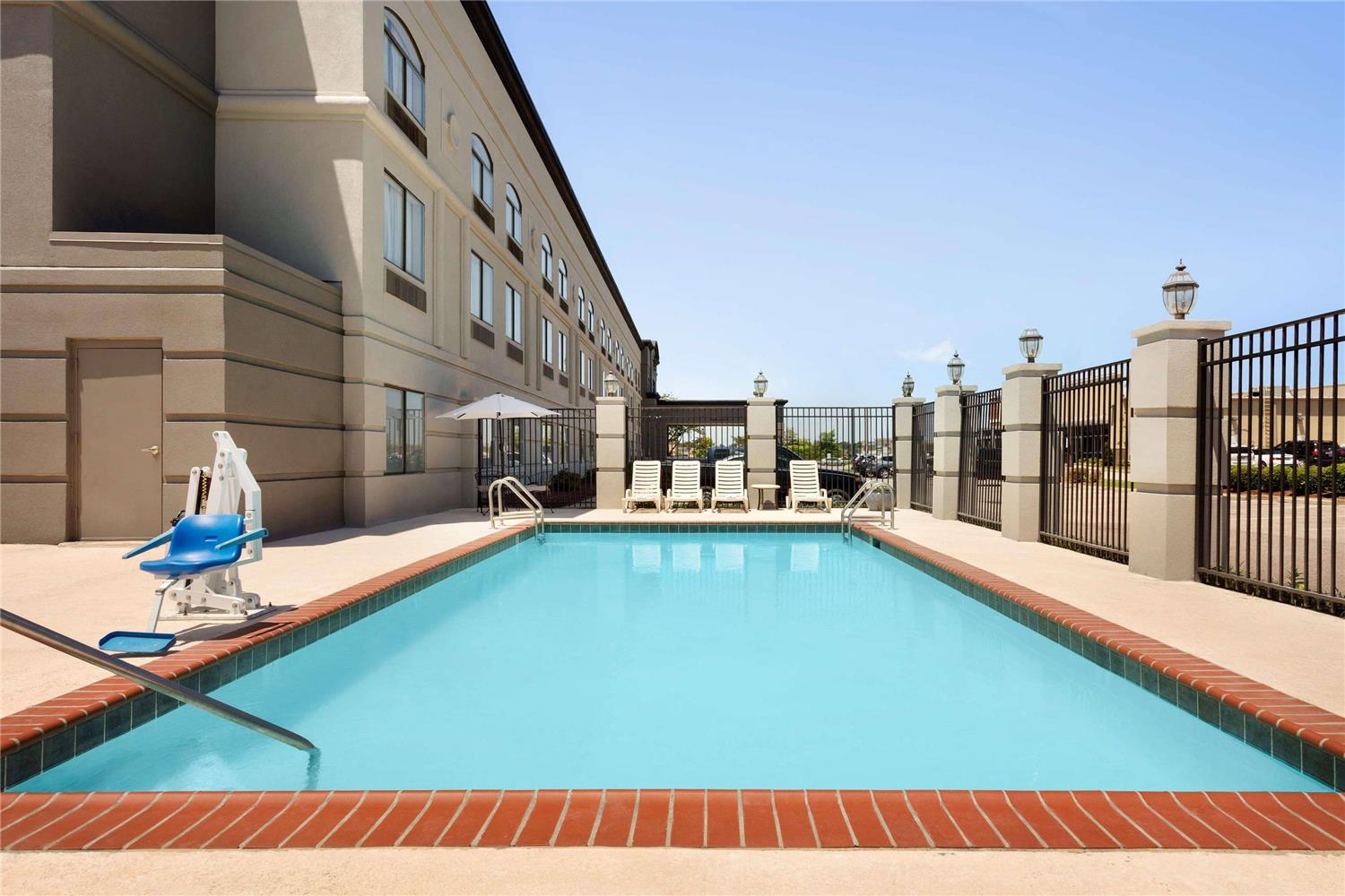 Country Inn & Suites by Radisson, Wolfchase-Memphis, TN 18/18