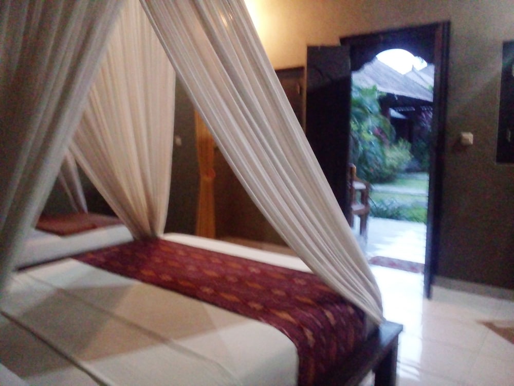 Suka Sari Cottages 33/71