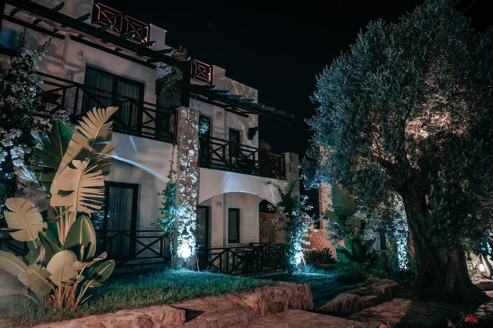 Amore Boutique Hotel 4/50