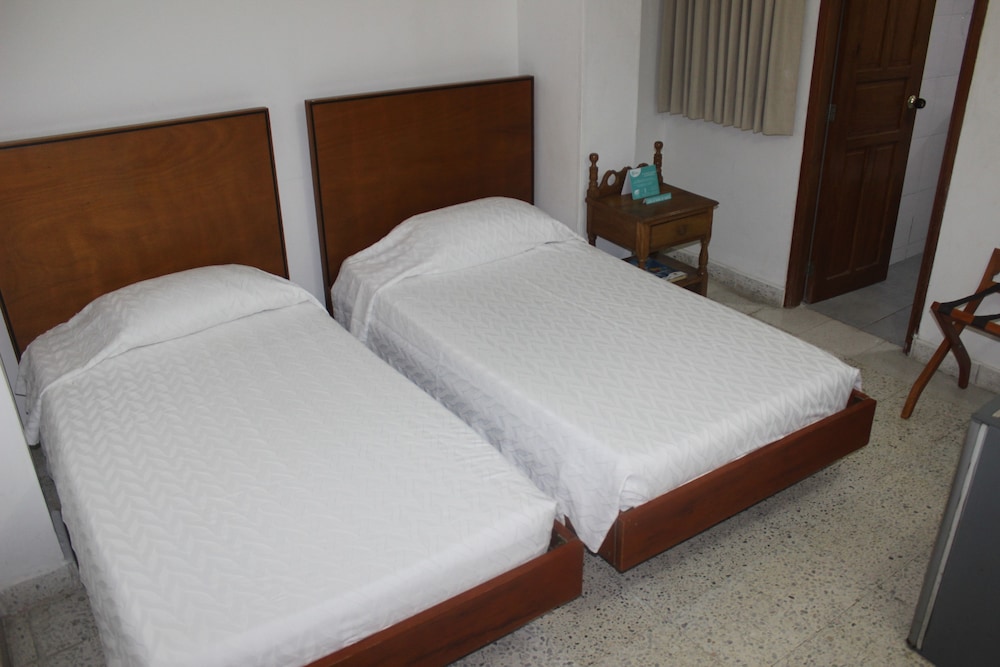 HOTEL MONTERREY 18/45