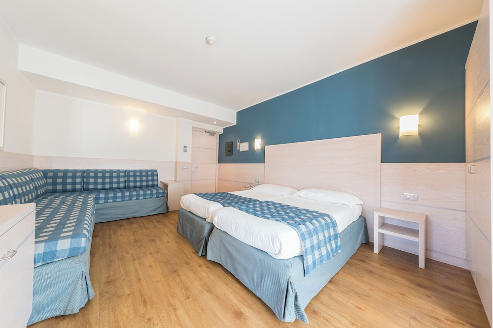Junior Suite, Studio