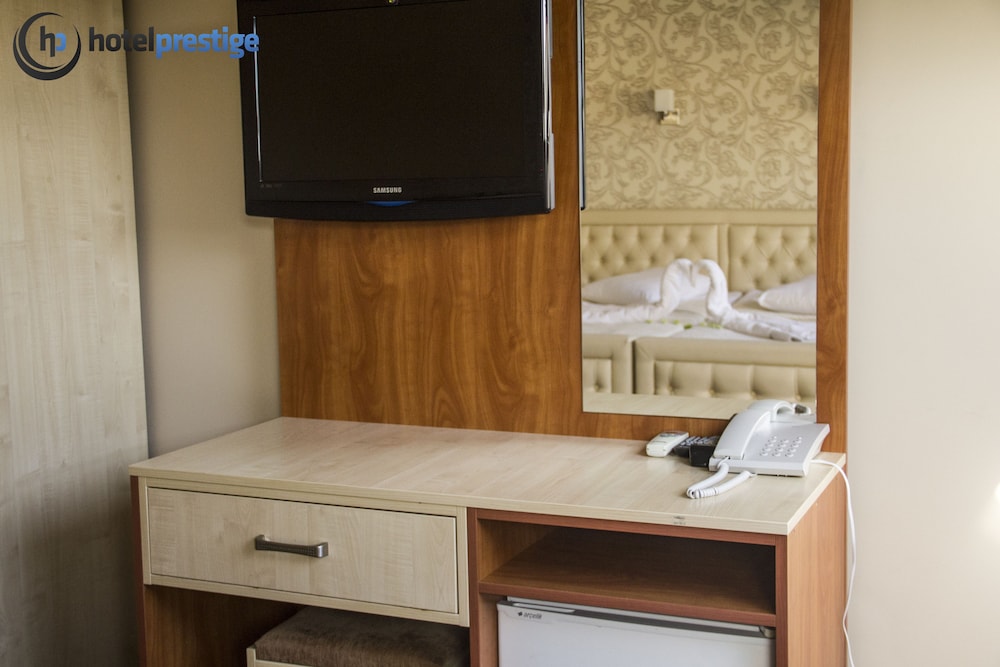 HOTEL PRESTIGE 25/26