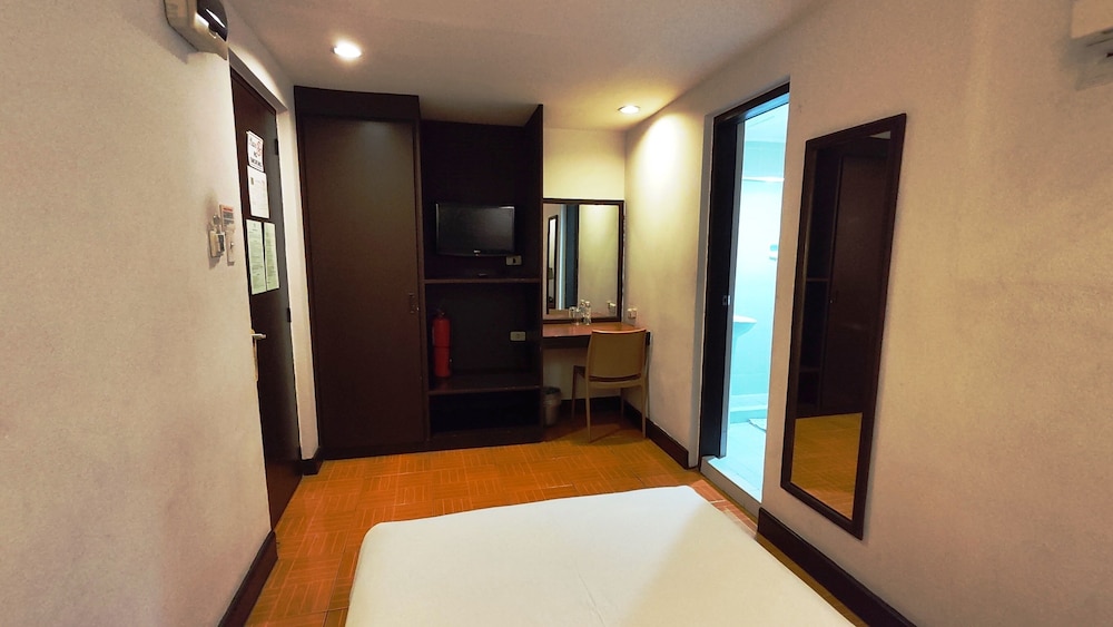 Rajah Park Hotel 27/50