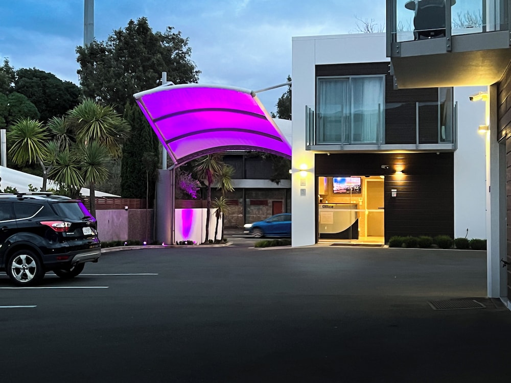 The Sails Nelson 53/56