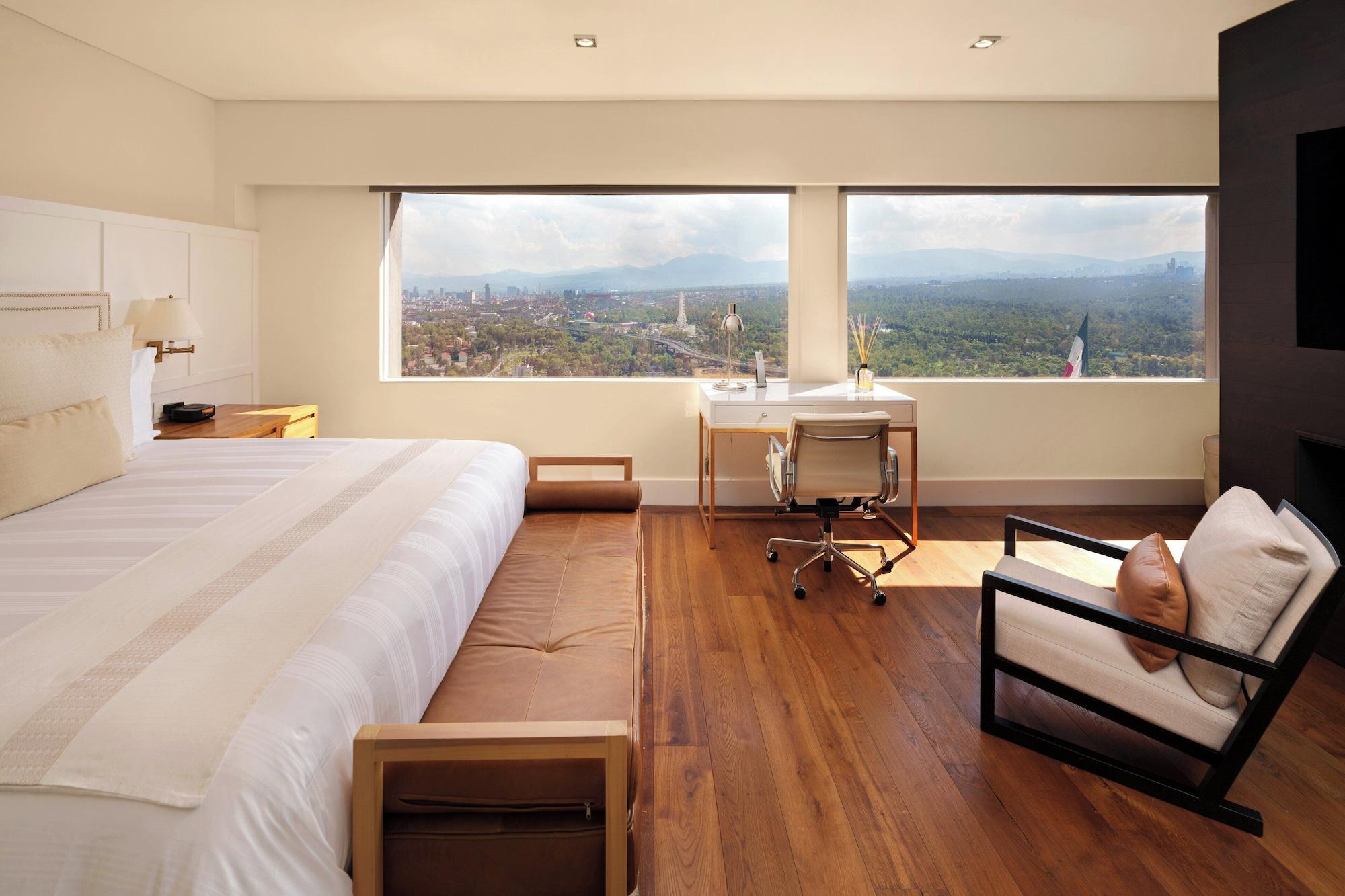 Prime, Suite, King Bed