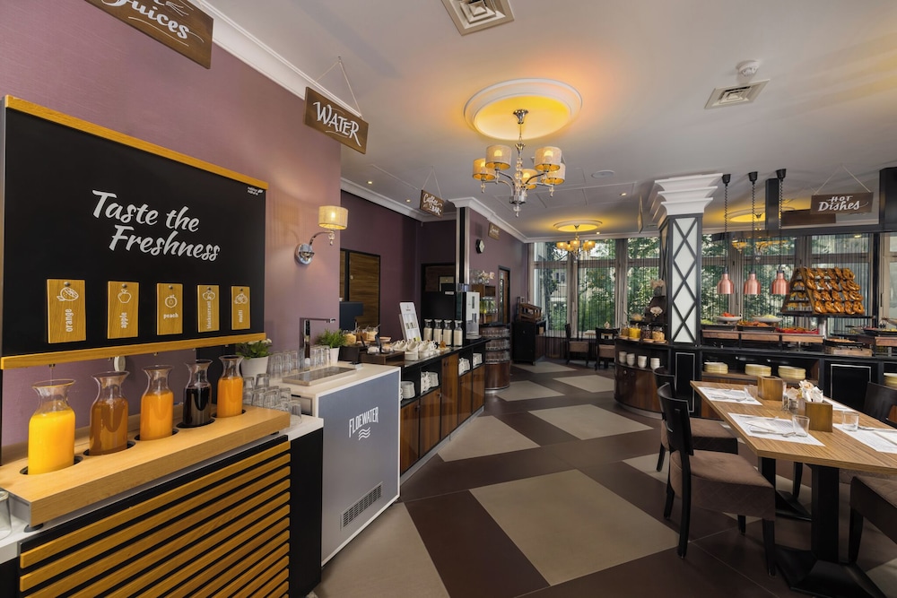 Carlton Hotel Buda Castle 48/64