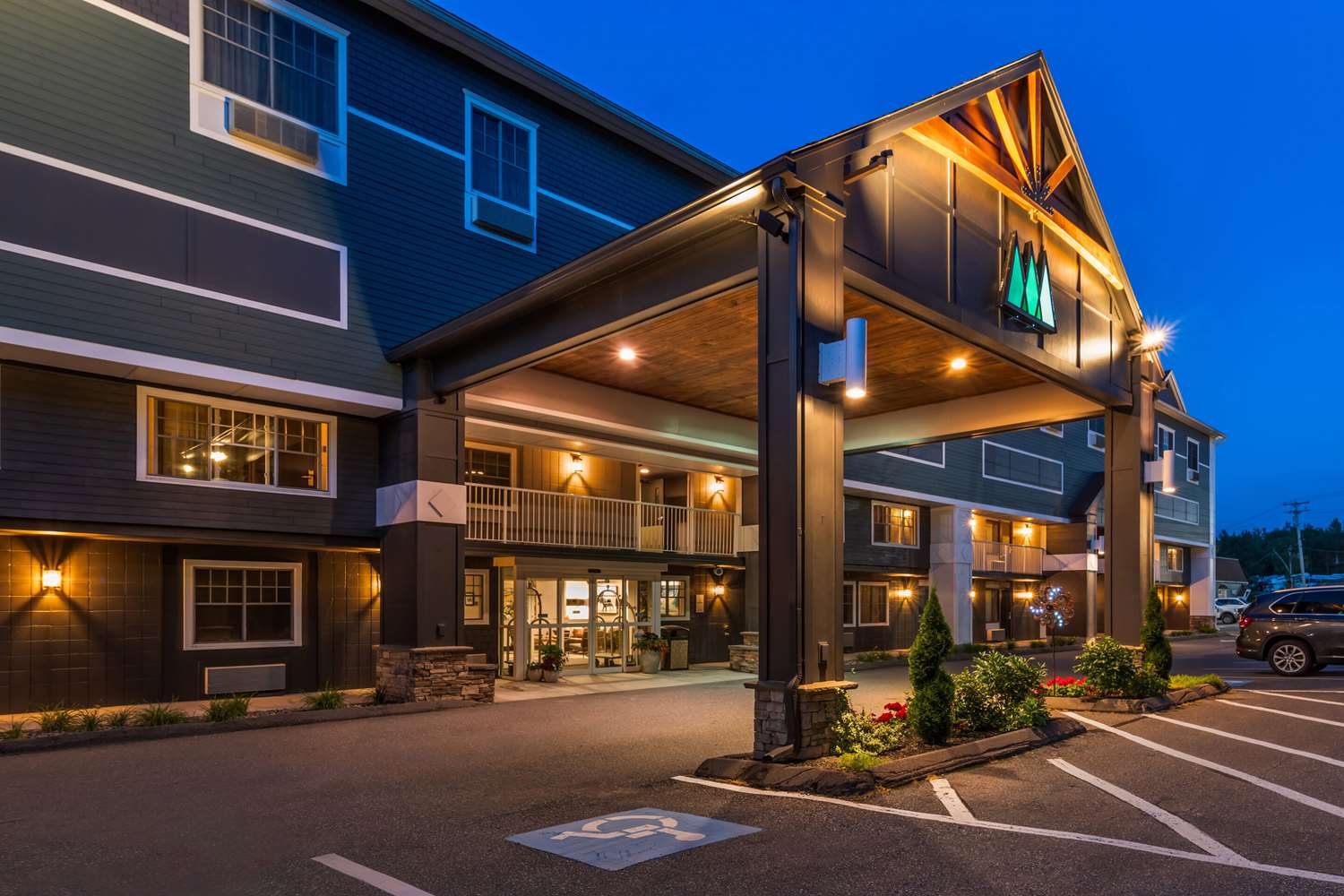 Maine Evergreen Hotel Ascend Hotel Collection 32/33