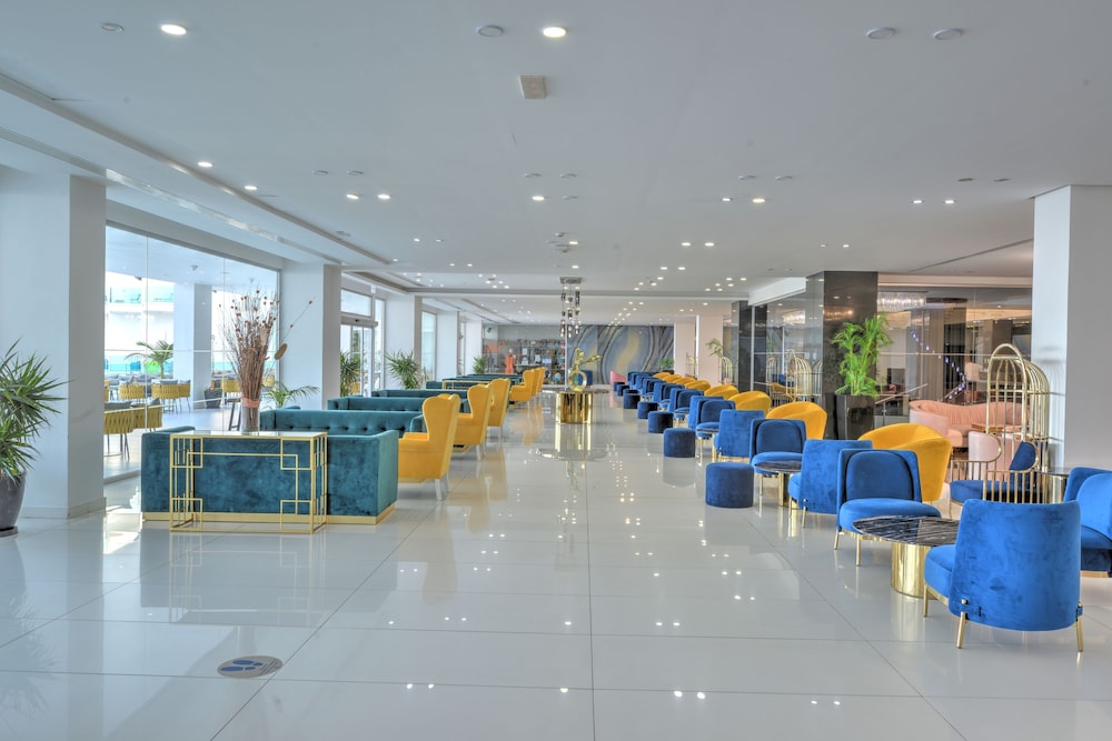 King Evelthon Beach Hotel and Resort 10/71