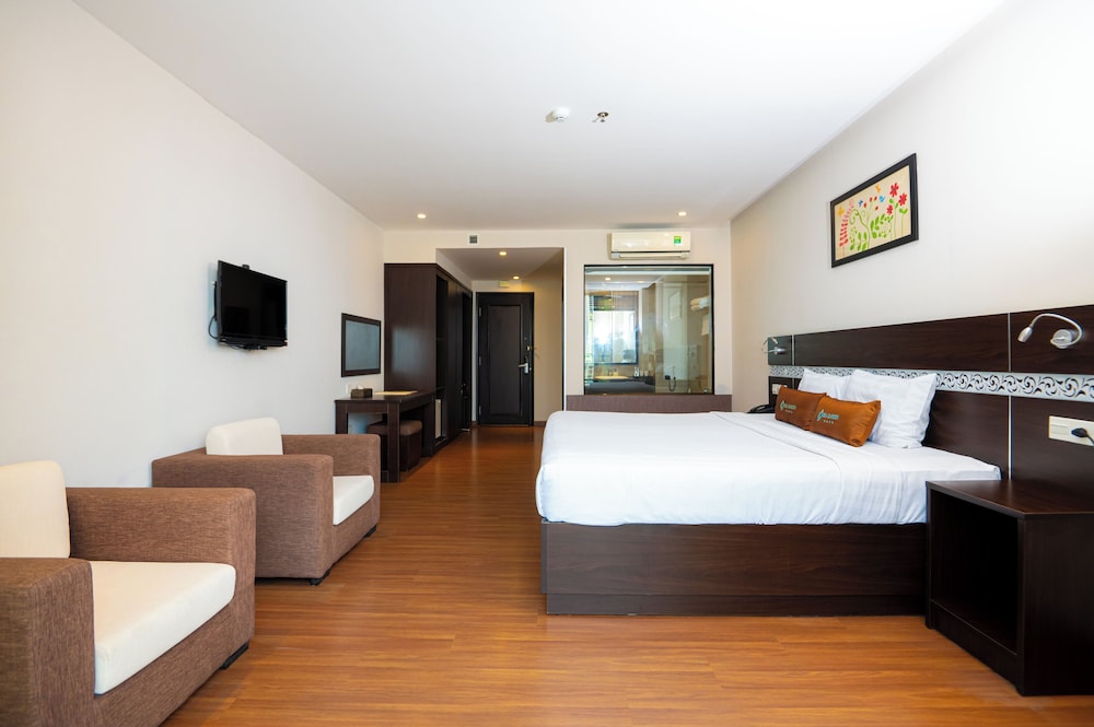 Sea Garden Hotel 25/65