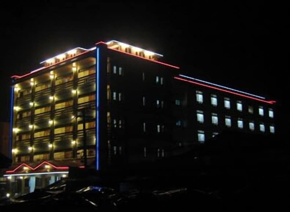 Riverfront Hotel Mukdahan 1/28