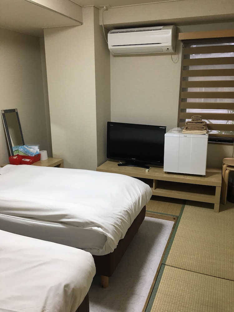 Hotel Empire in Shinjuku 5/28