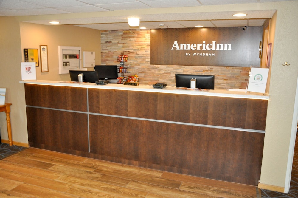 AmericInn by Wyndham Clear Lake 6/52