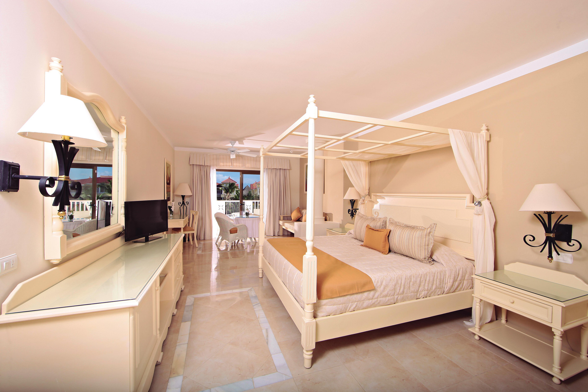 Suite, Garden View