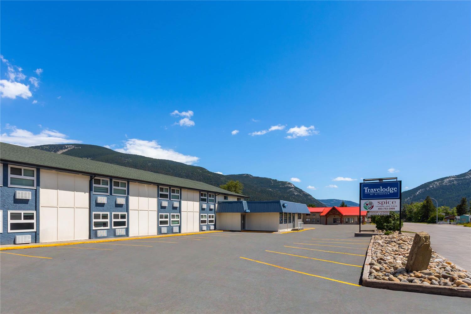 Travelodge By Wyndham Blairmore 23/24