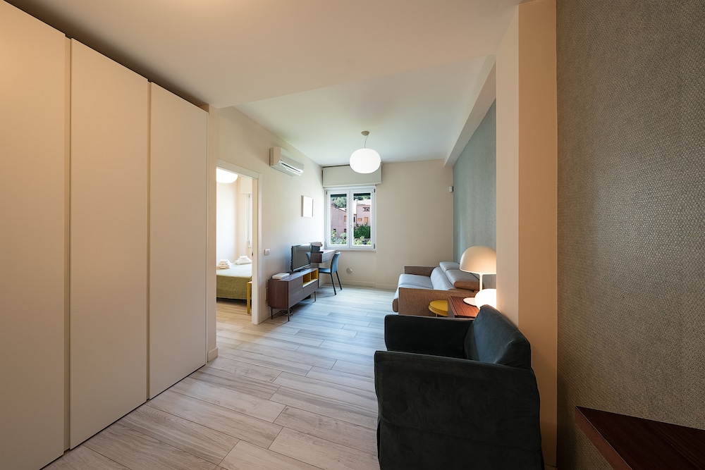 Hotel La Villa Degli Argentieri 39/62