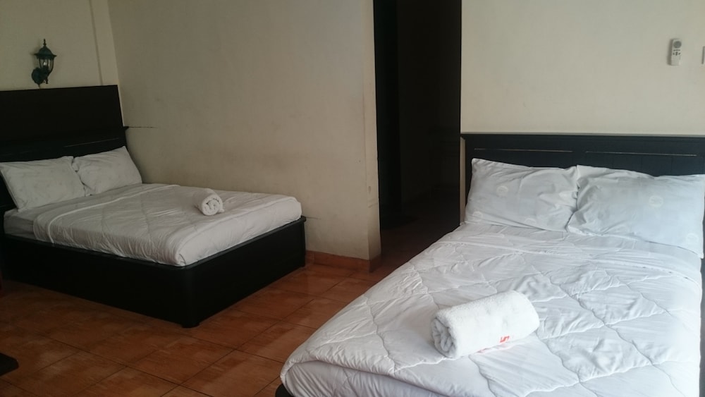 Agus Beach Inn 8/31