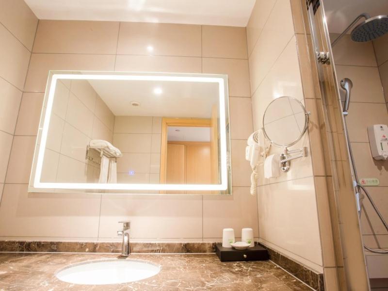 GreenTree Inn Hefei Binhu District Hangzhou Road Expressway Times Square Business Hotel 31/31
