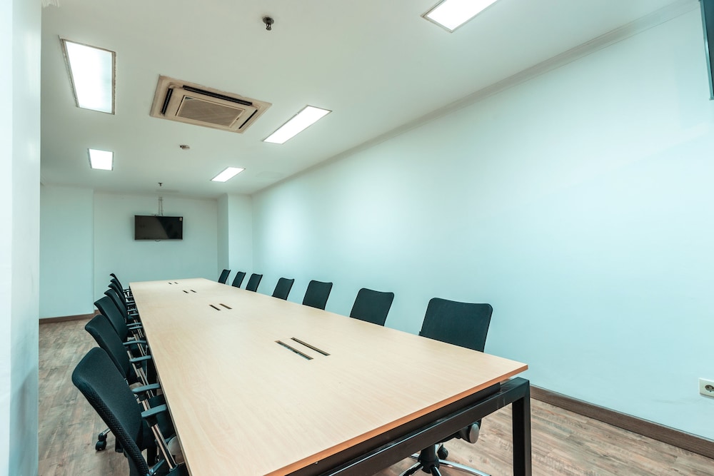 OYO Townhouse 2 Hotel Gunung Sahari 62/67
