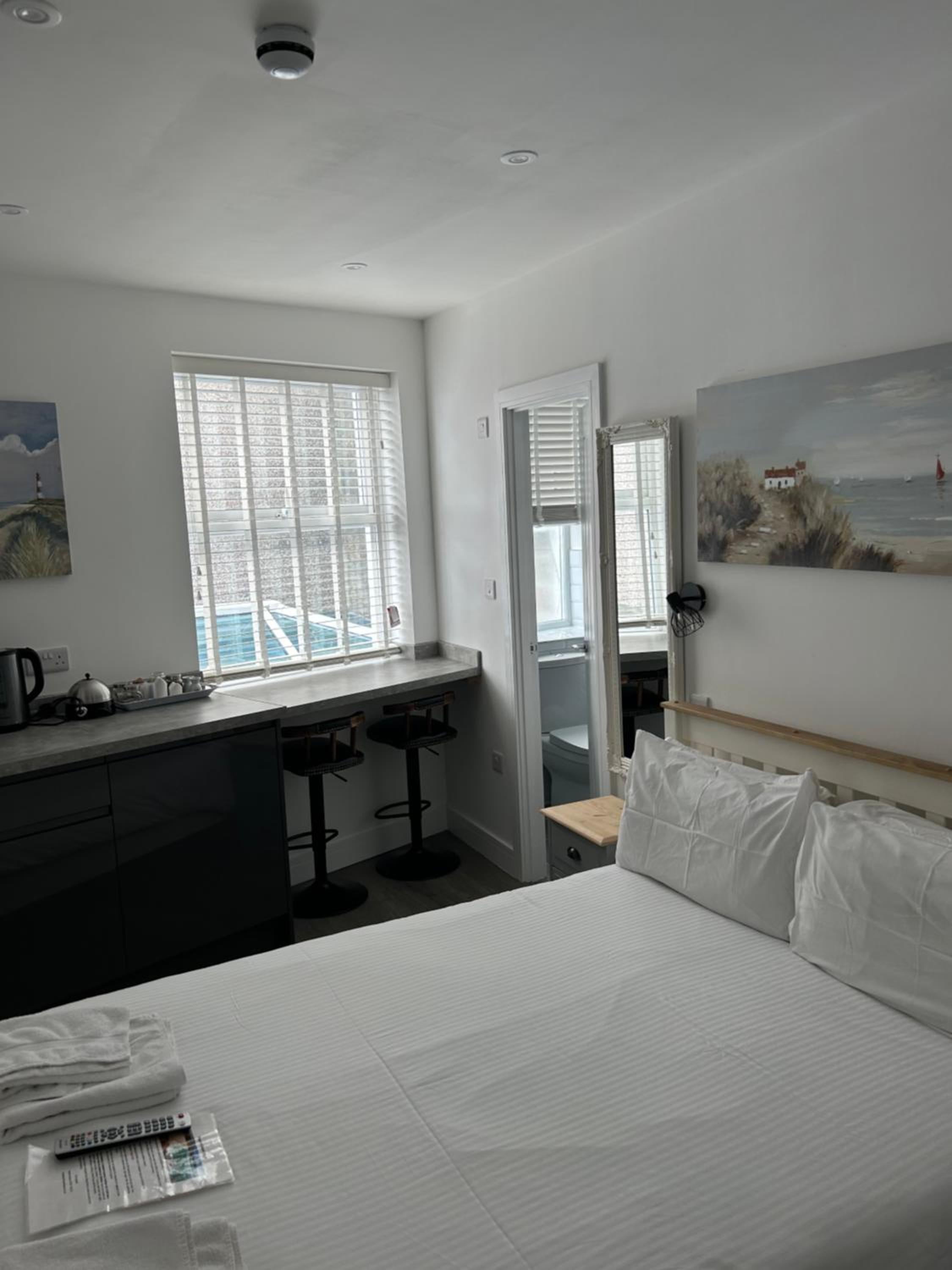 Deluxe, Double Bed