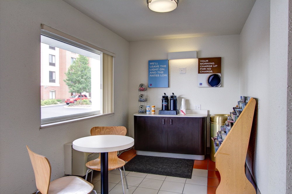 Motel6 Richfield, OH 9/44