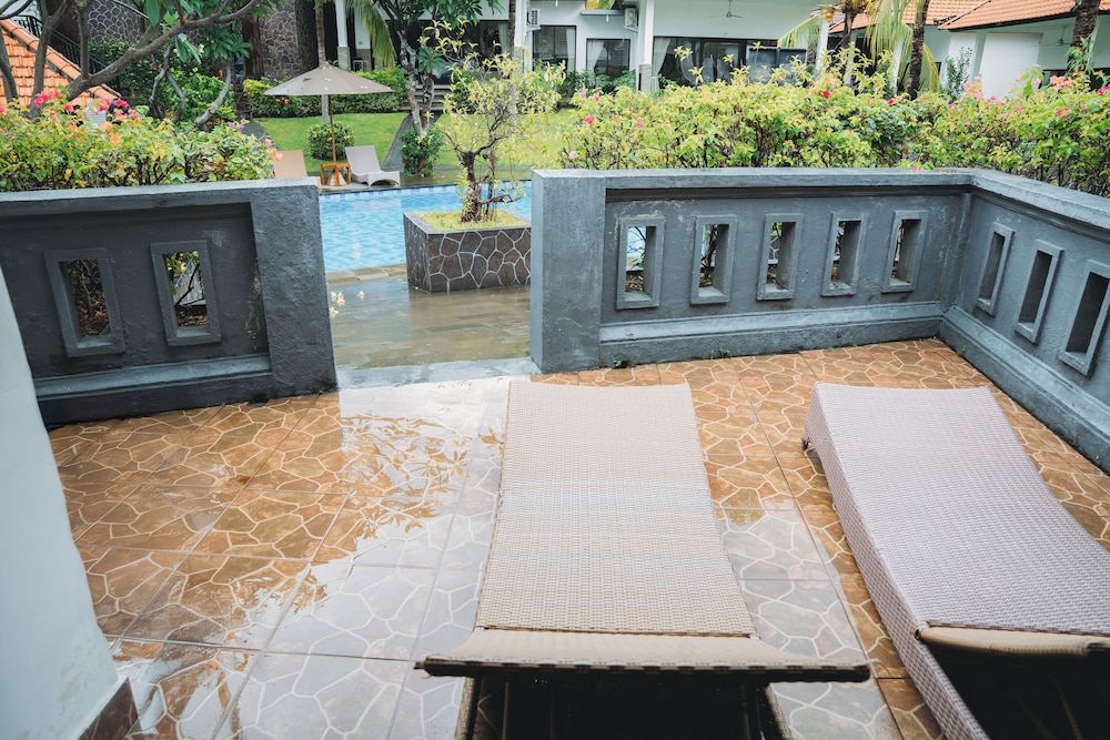 Liberty Dive Resort 3/50