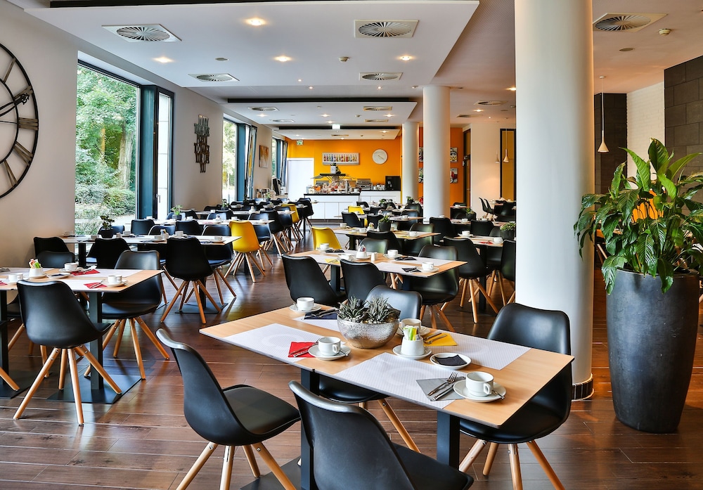 Hotel Frankfurt Messe Affiliated By Melia 52/73