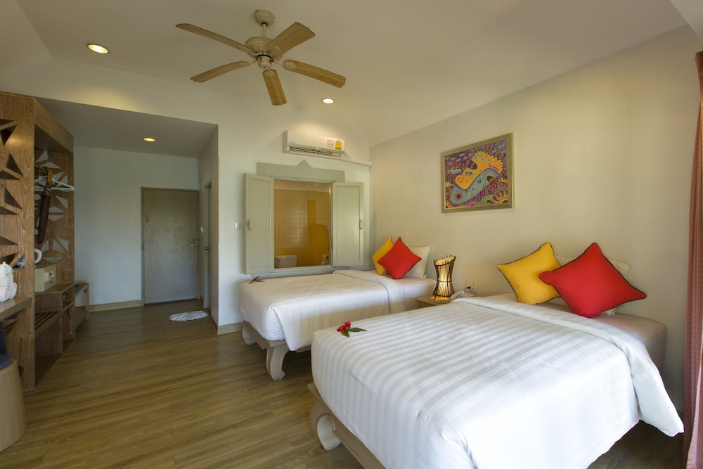 Bay View Resort Koh Phi Phi 9/74