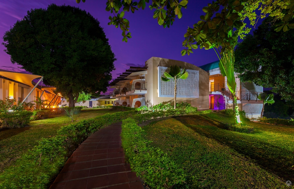 Ghl Relax Hotel El Puente 53/60