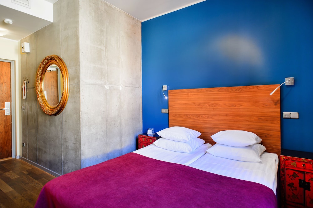 Rex Hotel 20/40