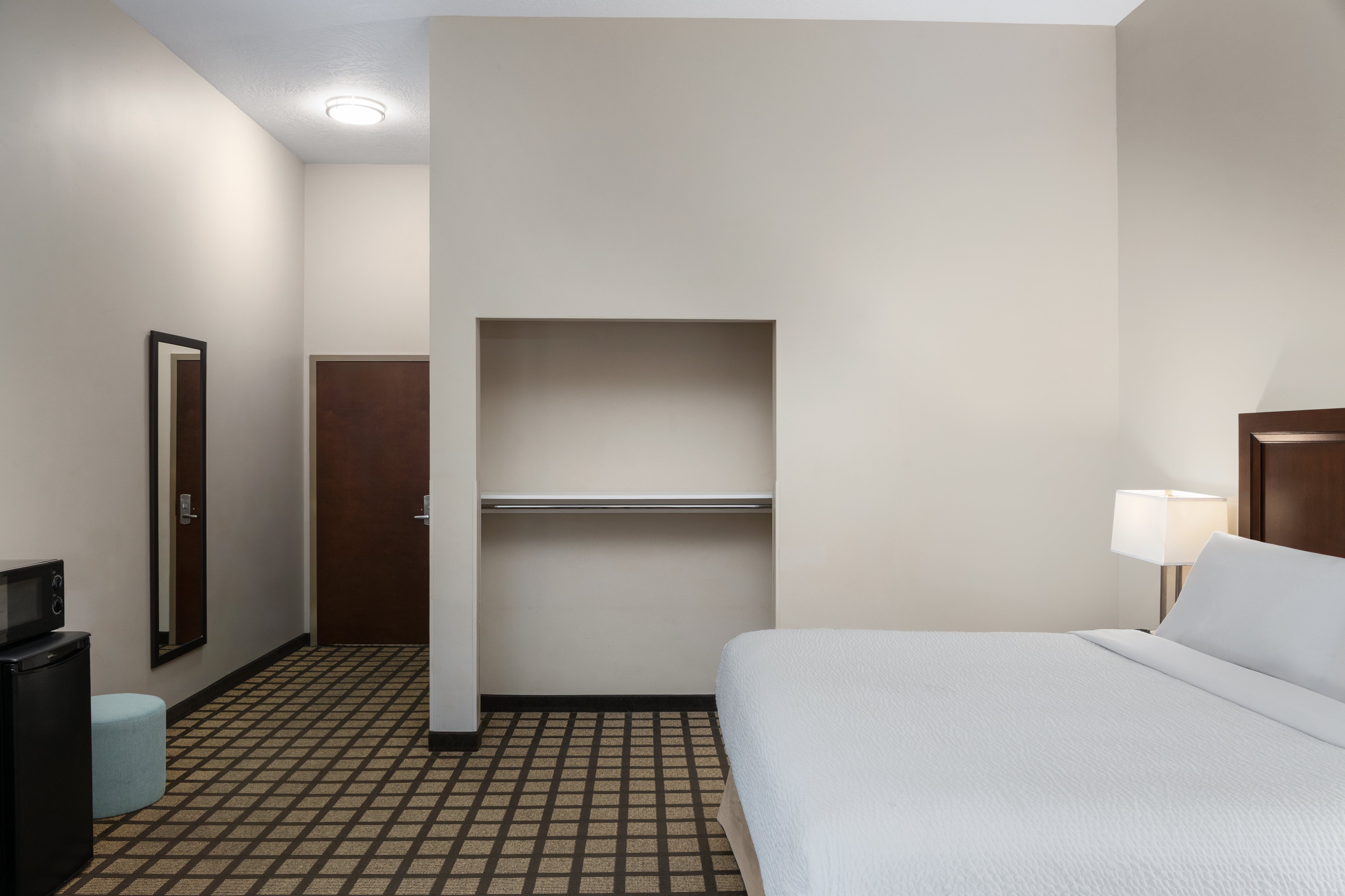 غرفة قياسية بسرير كينج لذوي الإعاقة، Garner Hotel Page - Lake Powell Area By IHG 3/9