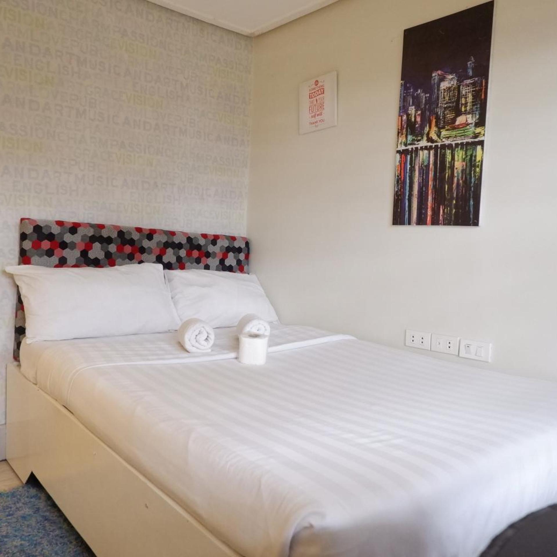 OYO 492 Sunset View Ridge Residences 15/50