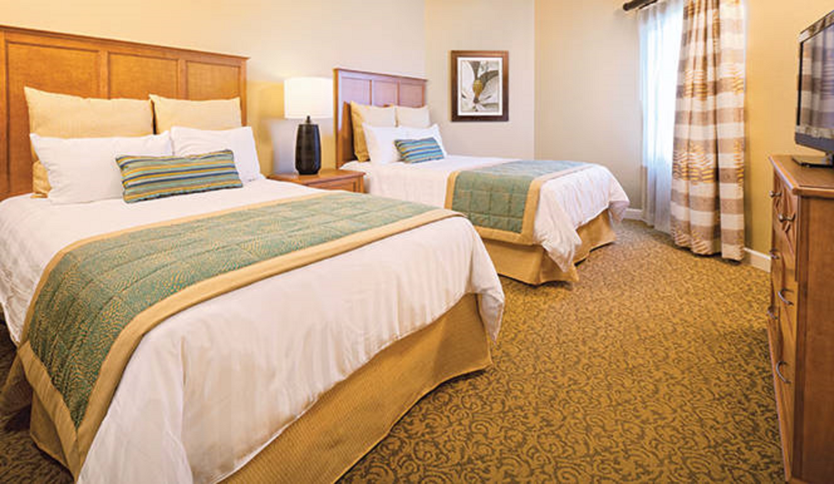 2 BEDROOMS