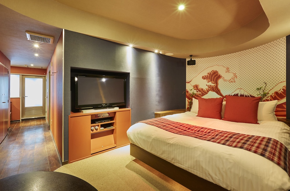 Hotel Love 4/50