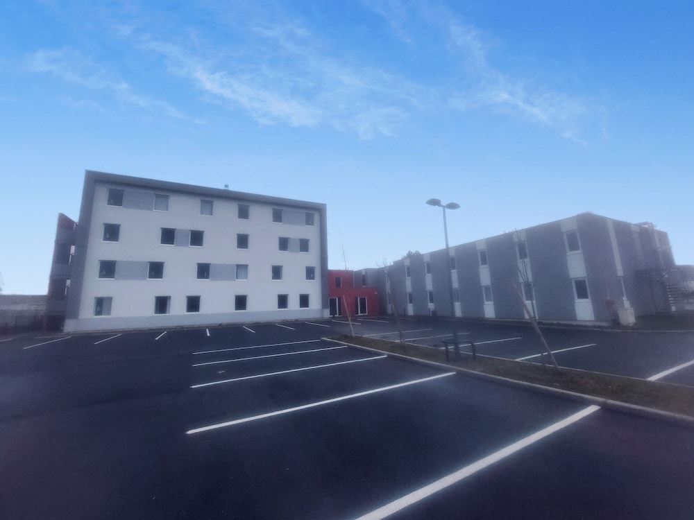 Ibis Moulins Sud 2/50