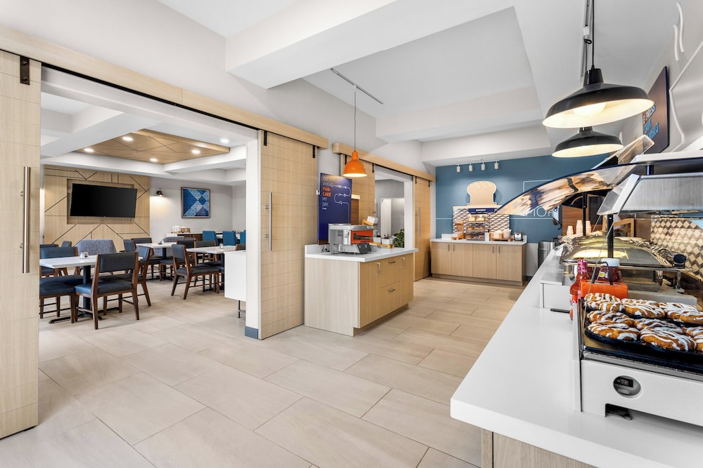 restaurant cafeteria
